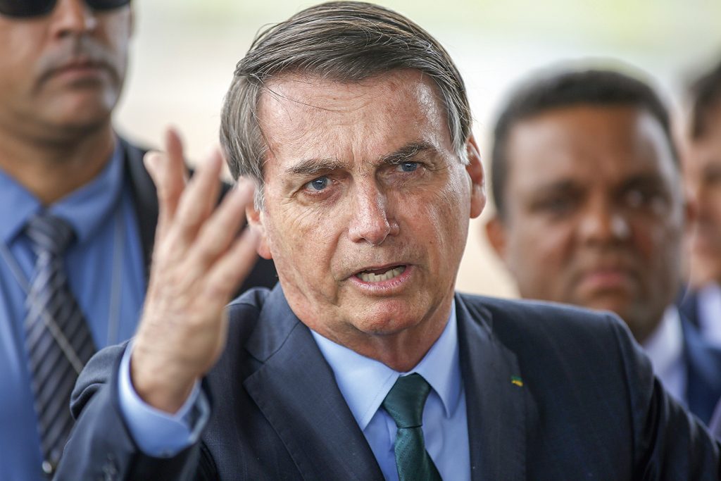 Bolsonaro e a cloroquina: 'Não sou médico, mas temos que dar esperança'