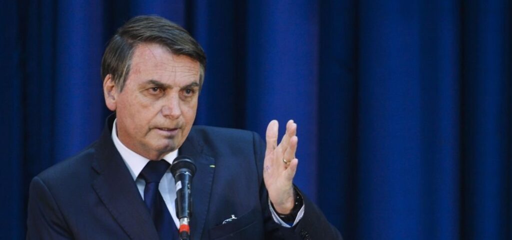 Bolsonaro sobre a OMS: "Não precisamos de ninguém de lá de fora para dar palpite"