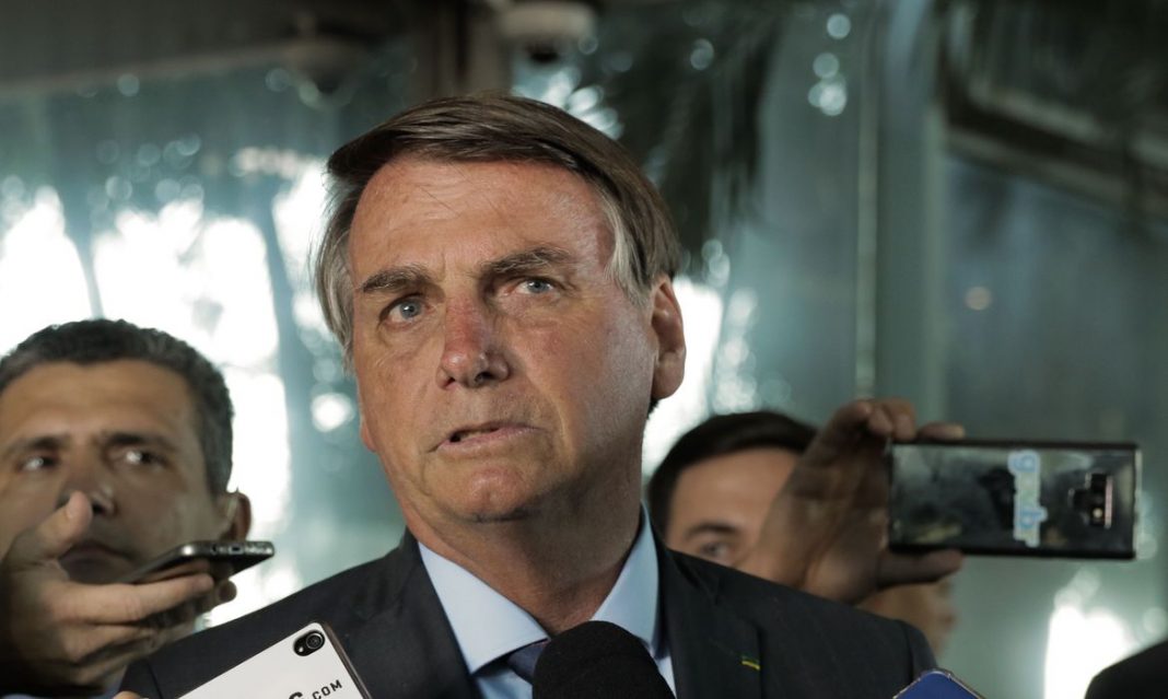 Bolsonaro reclama de veto no Senado: 