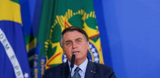 'Não inventem novos lockdowns' depois das eleições, diz Bolsonaro
