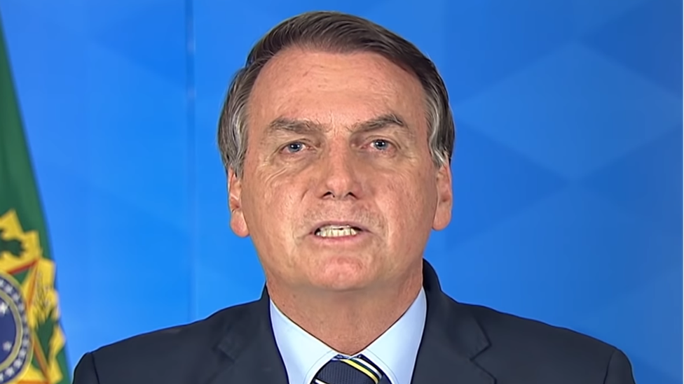 "Vamos destruir o vírus, e não atacar o governo", diz Bolsonaro contra a politização