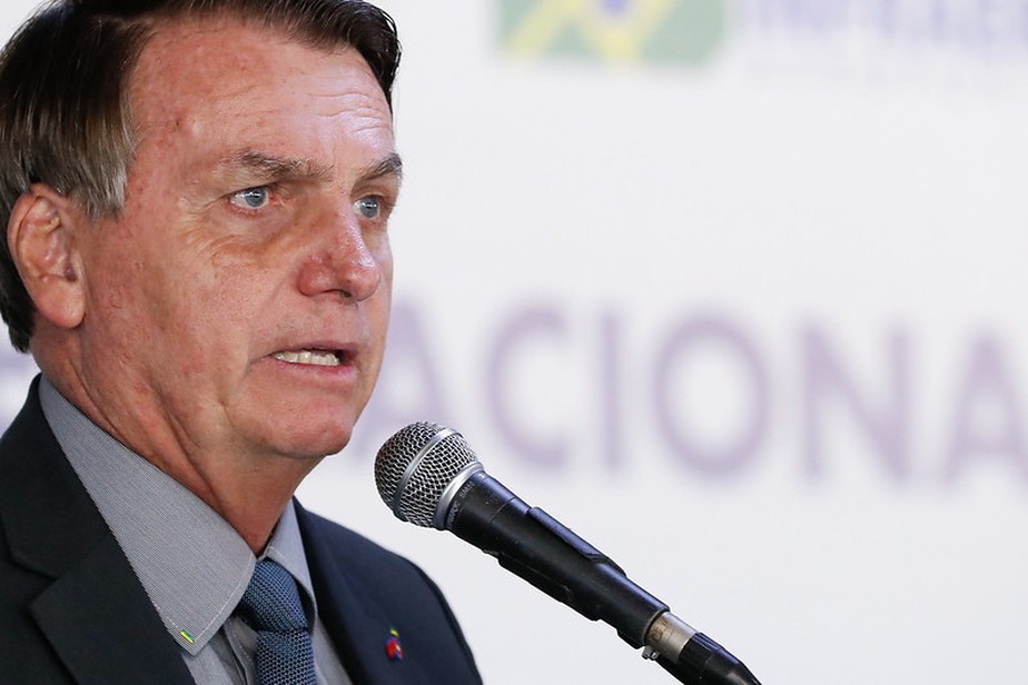 Bolsonaro diz que reajuste de 39% no gás é 