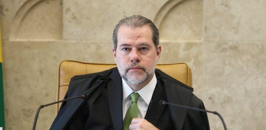 Toffoli não se declara suspeito e vota pela anulação de delação em que foi acusado