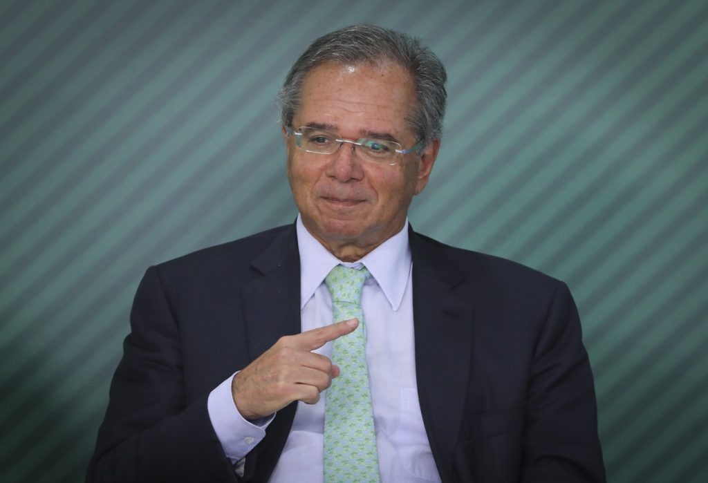 Brasil registra saldo positivo na geração de empregos pelo 4° mês seguido, diz Caged