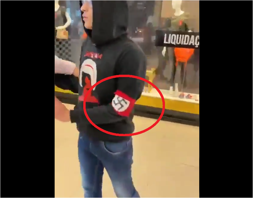 [VÍDEO] Jovem com símbolo nazista é expulso de shoopping: "Estou na minha liberdade"