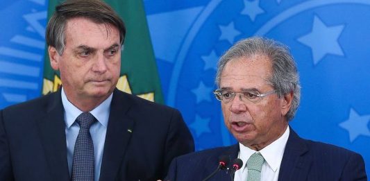 Governo Bolsonaro estuda criar mais um benefício de até R$ 250 para órfãos da Covid