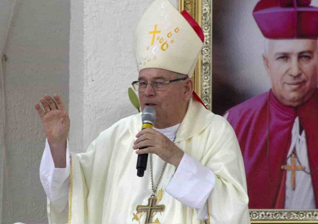 Bispo católico: 'O comunismo é um sistema ateu que deixa os pobres mais pobres'