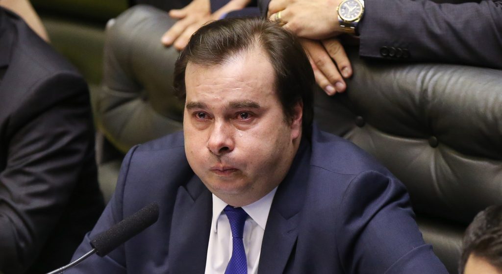 Rodrigo Maia é expulso por unanimidade do Democratas por "infração disciplinar"