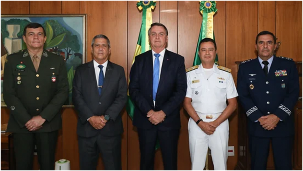 Forças Armadas prometem reação "mais dura" caso a CPI da Covid volte a desrespeitar