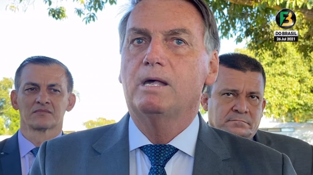 Bolsonaro alerta que sem o voto impresso, "O povo vai reagir em 22"