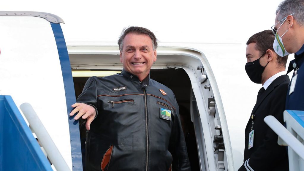 Bolsonaro veta integralmente o fundão eleitoral de R$ 5,7 bilhões
