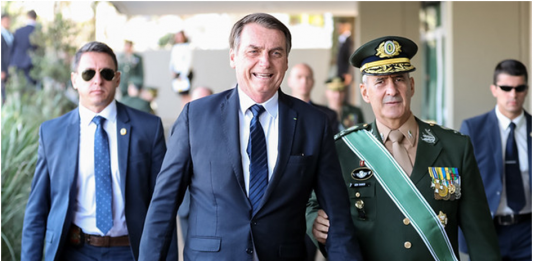Bolsonaro diz que se o povo continuar apoiando vai "até o final da linha"
