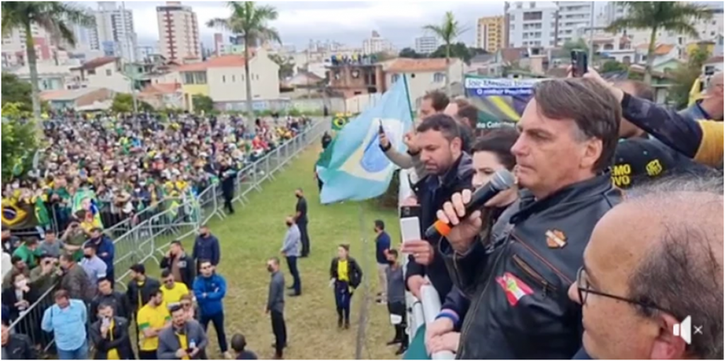 Bolsonaro rebate adversários: "Não continue nos provocando, não queria nos ameaçar"