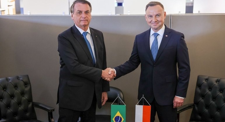 ‘Parceiro mais poderoso’, diz presidente da Polônia ao postar encontro com Bolsonaro