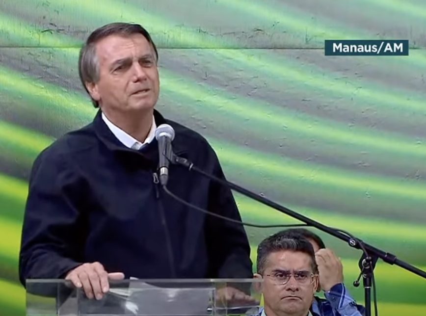 "A família está definida na Bíblia, e não tem emenda na Bíblia", diz Bolsonaro