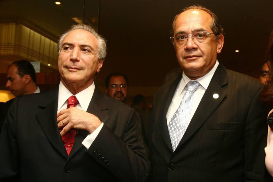 Ao lado de Gilmar, Temer diz já querer votar semipresidencialismo no Brasil em 2022