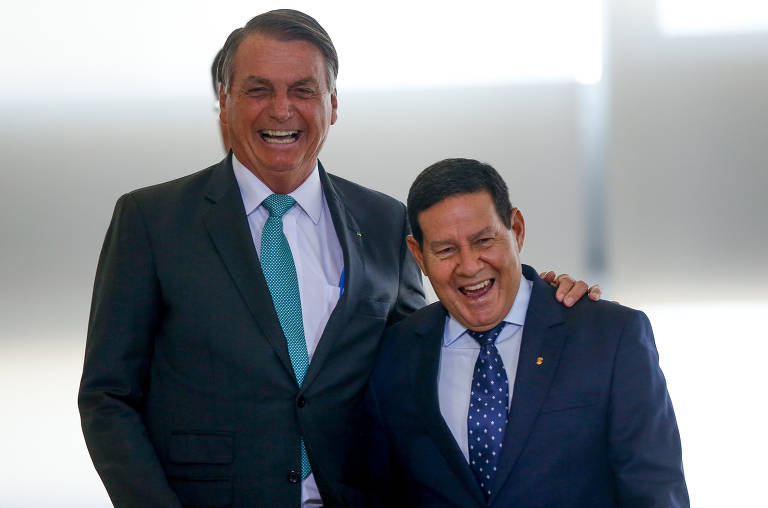 Mourão: 'Se Stalin estivesse vivo e contra Bolsonaro, seria considerado democrata'