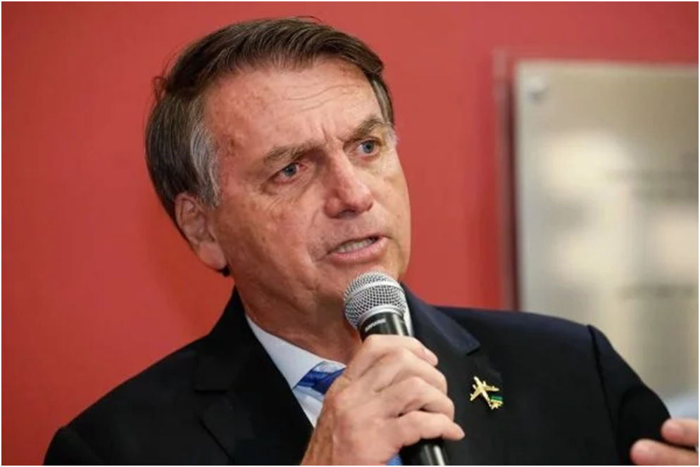"Tem gente que quer que eu extrapole", diz Bolsonaro ao pedir paciência