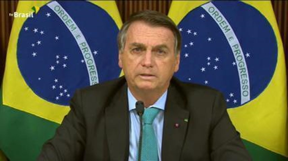 Bolsonaro critica o nazismo, defende judeus e pede a criminalização do comunismo