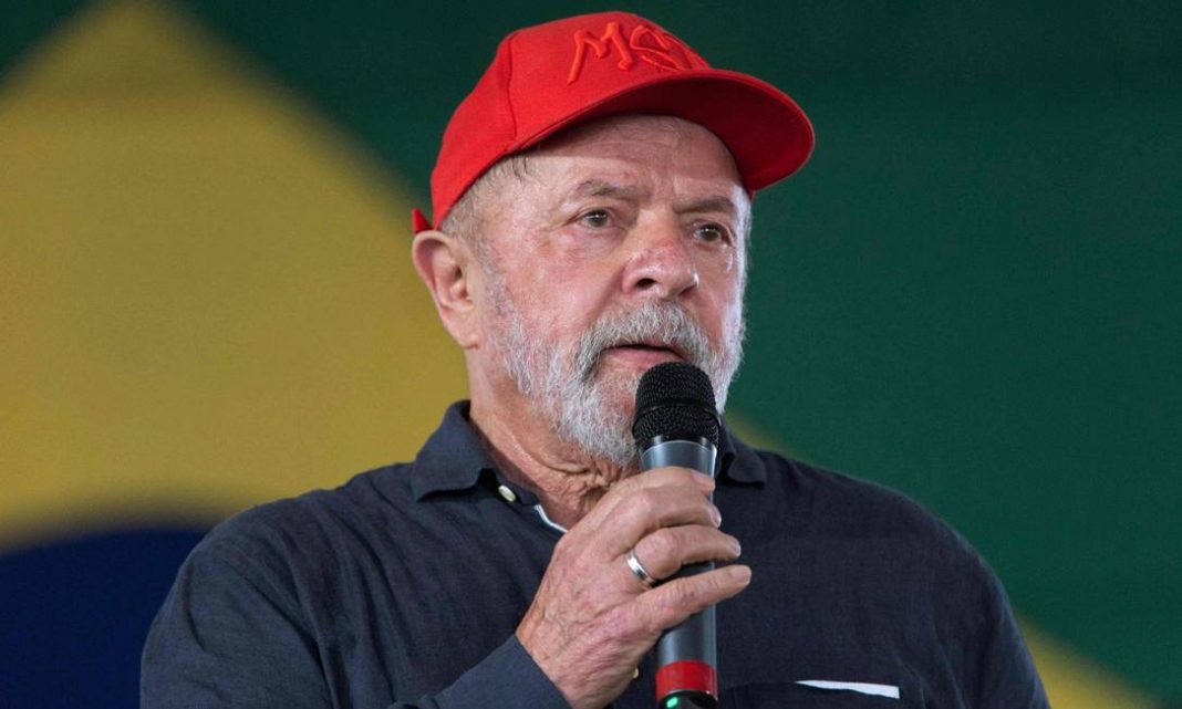 Em fala ofensiva, Lula insinua que o Exército fica 
