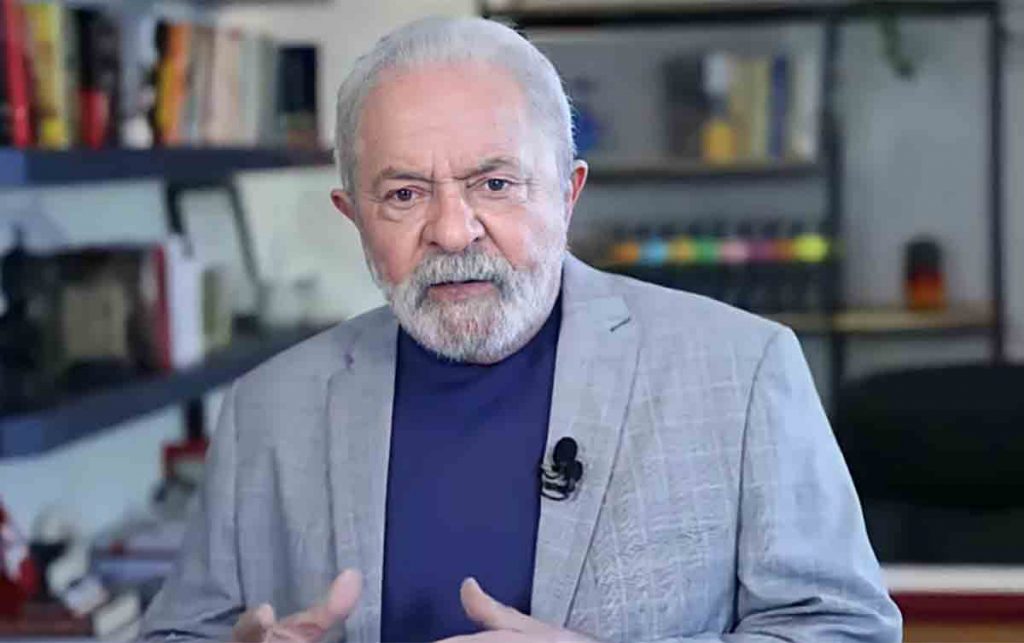 Lula critica a classe média e sugere controle de consumo: "Uma televisão já tá boa”