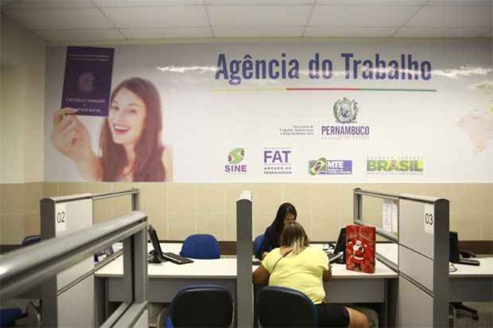 Confira as mais de 360 vagas de emprego no Distrito Federal para esta terça-feira