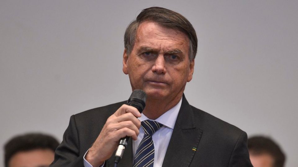 "Julgamento politiqueiro", diz Bolsonaro sobre risco de ficar inelegível pelo TSE