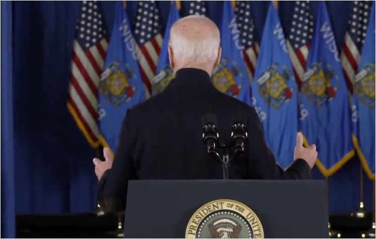 'Preocupante': internautas comentam vídeo de Biden parecendo cumprimentar ninguém