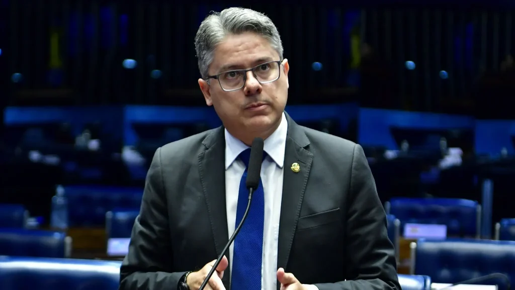 'Se a violência física for liberada no Congresso, será o fim do sistema democrático'