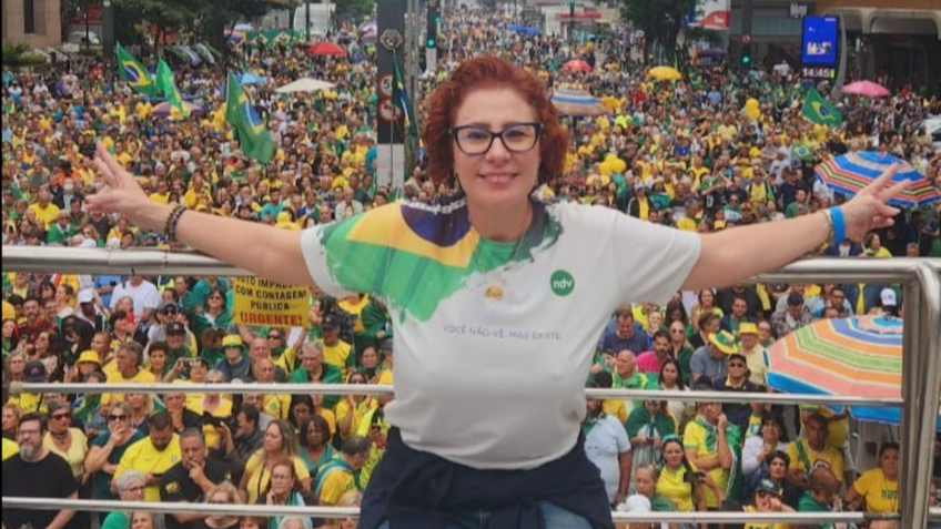 Zambelli reforça pedido de Bolsonaro sobre ataques em faixas no dia 25: "Não levem"
