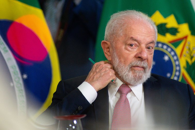 Governo Lula avalia contratar empresa para fazer "enfrentamento" à direita na internet