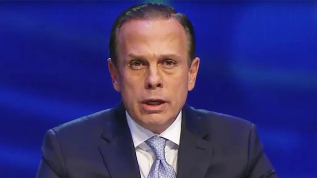 Doria 'foge' de programa do SBT após ser questionado sobre suposto vídeo erótico