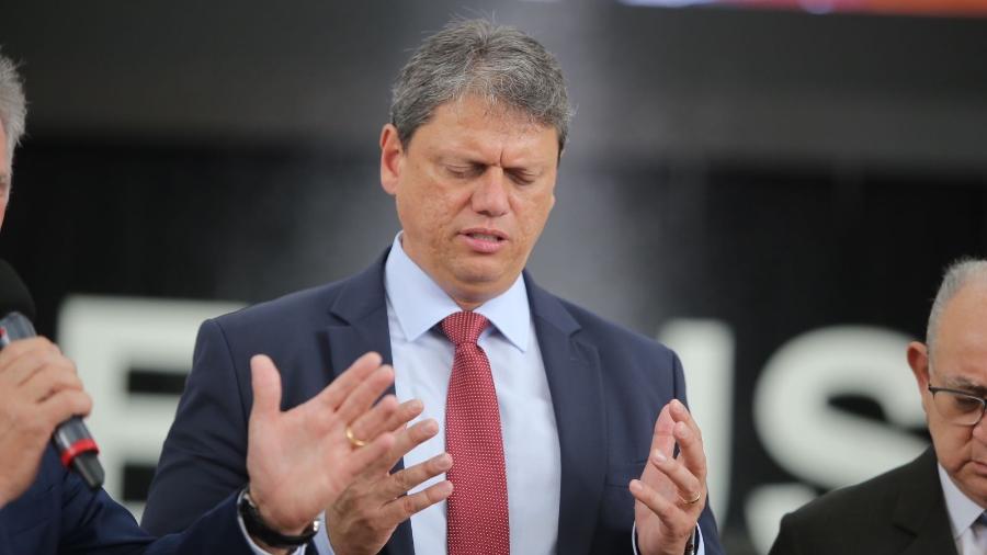 "Deus é o Deus do Impossível”, diz Tarcísio em pregação na Assembleia de Deus