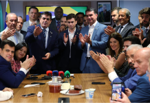 Com Nikolas, Flávio reafirma união contra o PT e rechaça intrigas: “Somos um time” Com Nikolas, Flávio reafirma união contra o PT e rechaça intrigas: "Somos um time"