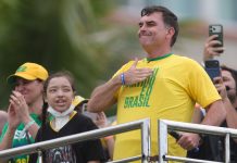 Flávio faz convocação para ato em 7 de setembro, na Paulista: “Vem com a gente” Flávio faz convocação para ato em 7 de setembro, na Paulista: "Vem com a gente"